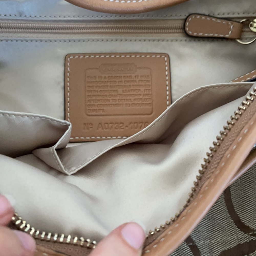 Coach Signature Collection Handbag - Picture 4 of 10